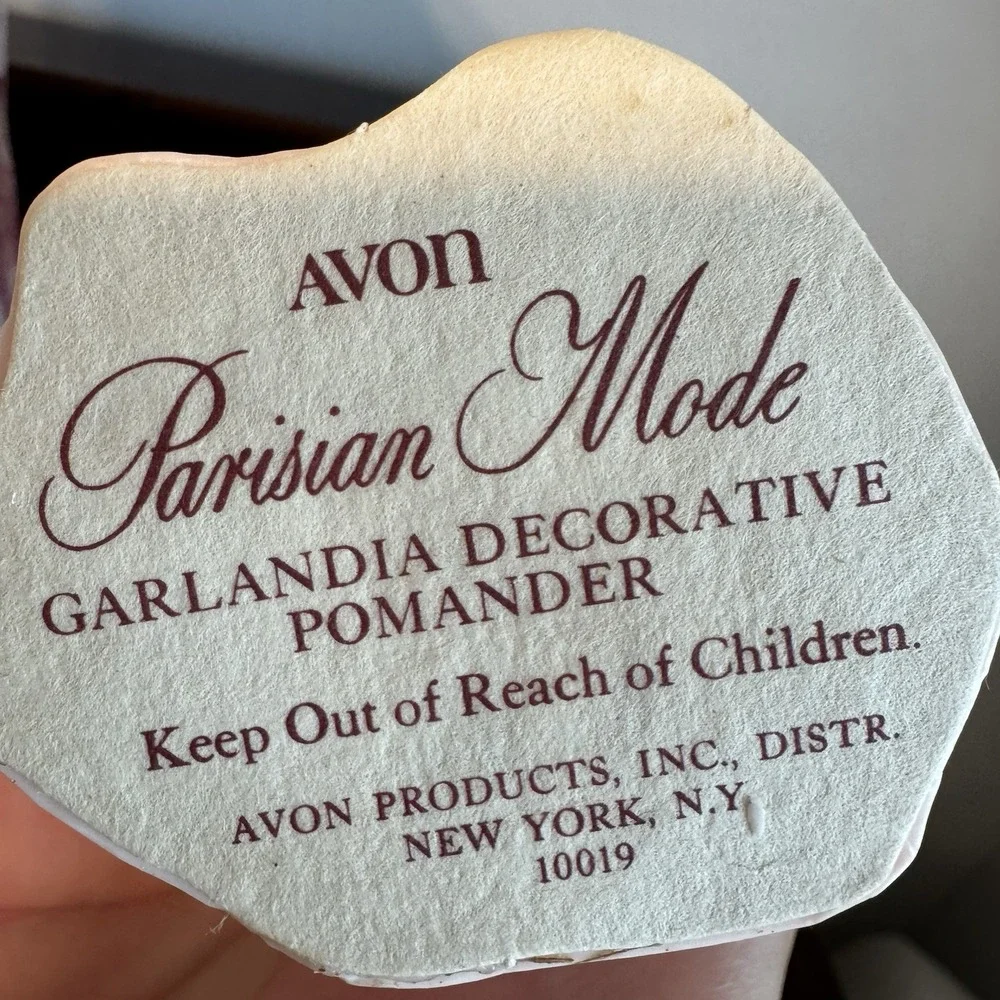 Avon Parisian Mode GARLANDIA POMANDER NOS NIB VTG 1970s STRONG SCENT vintage USA